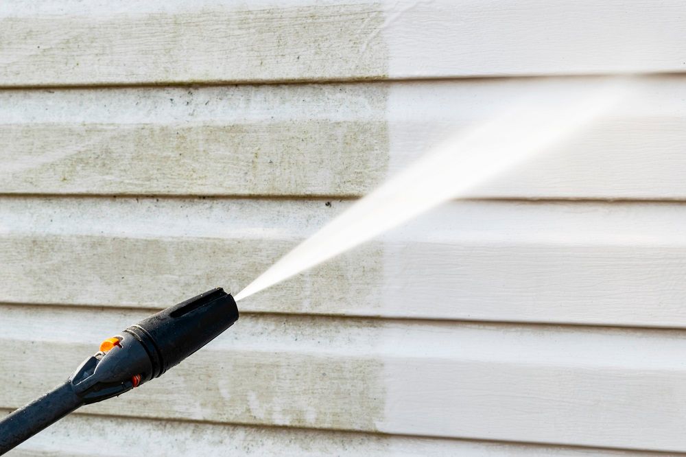 How to Maintain Your Vinyl Siding