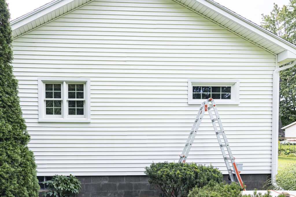 Replacing siding in Ellicott City MD
